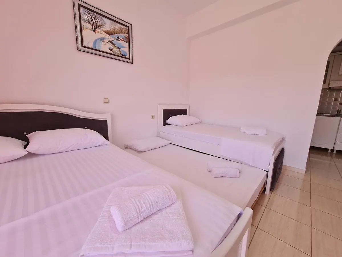 Summer Time Hotel Ksamil 3*,